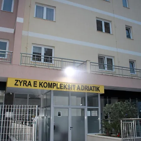 Victoria's Flat 3 *